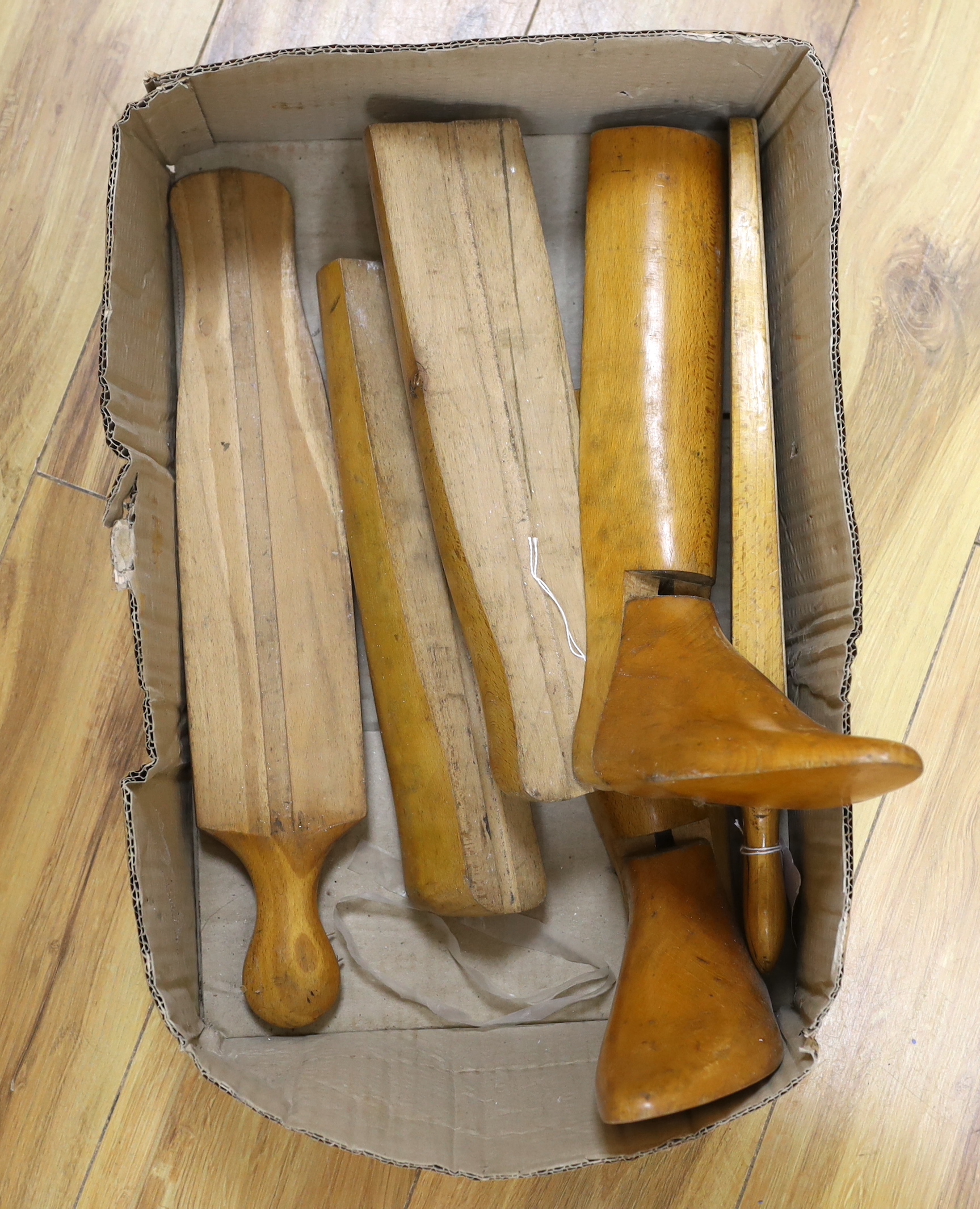 Vintage pine boot trees, the largest 43cm high